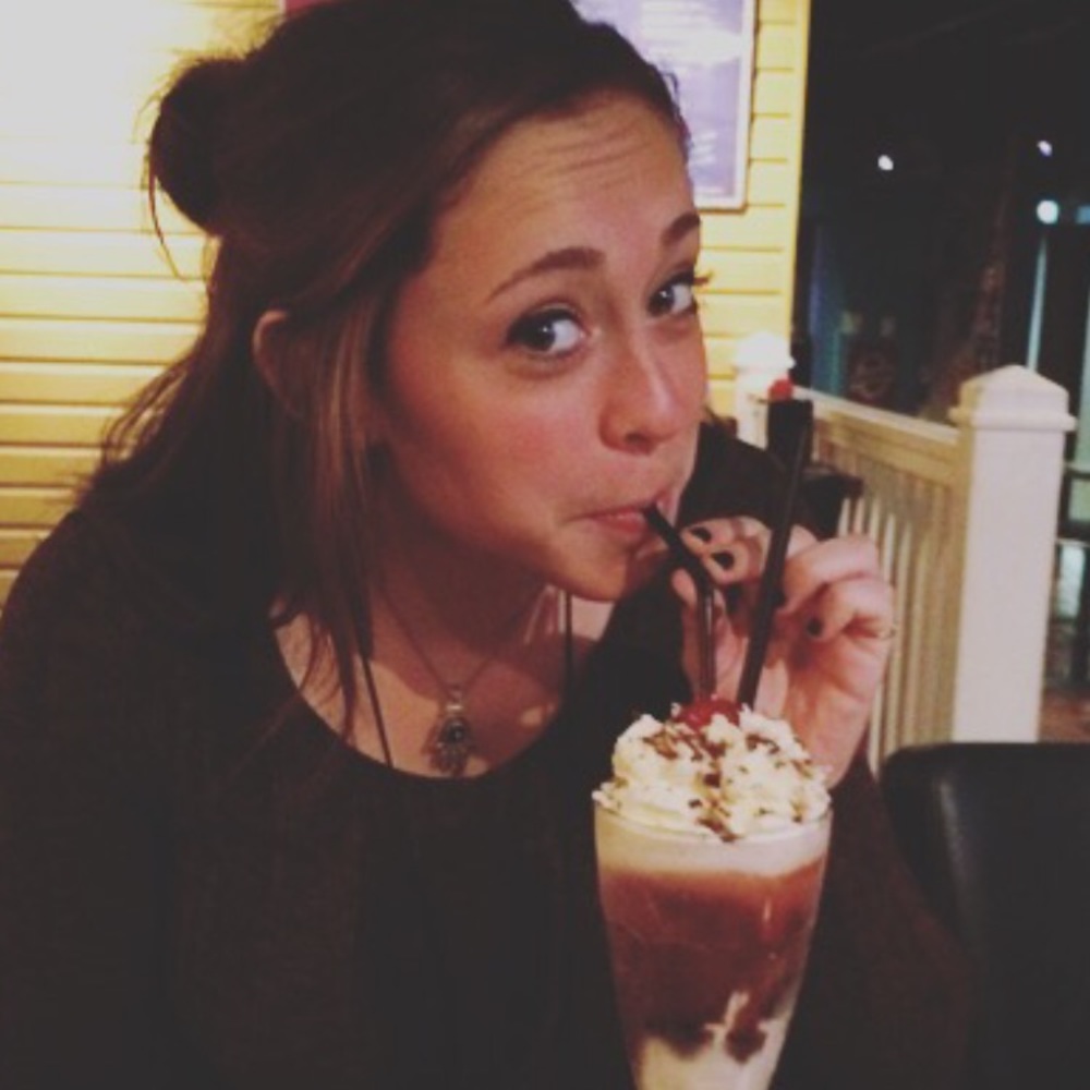 Meet your Posher, Alyssa